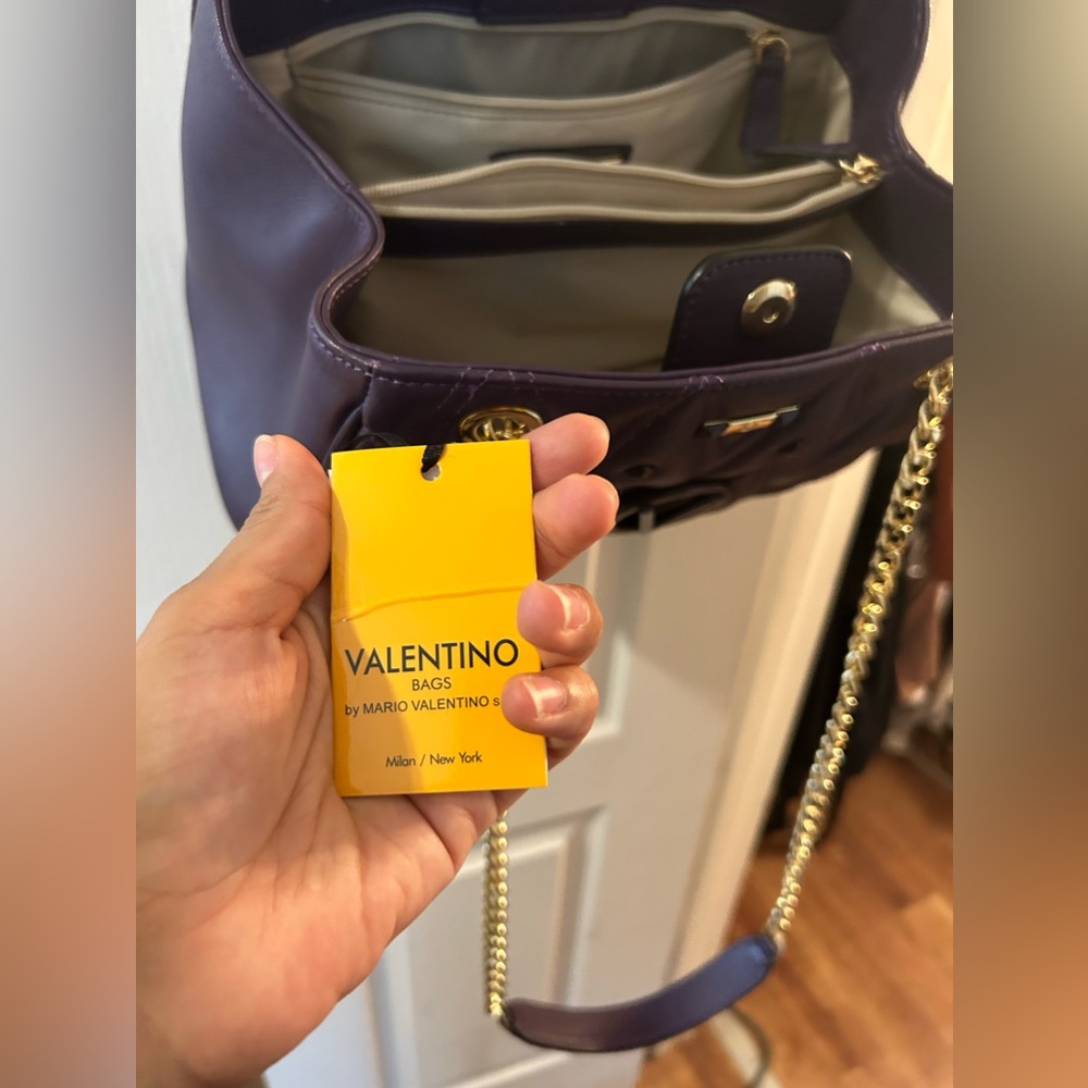 Valentino Purse - Picture 5 of 8